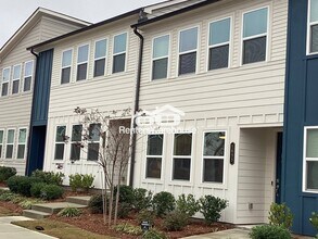 1633 Aeslin Dr NW in Atlanta, GA - Foto de edificio - Building Photo