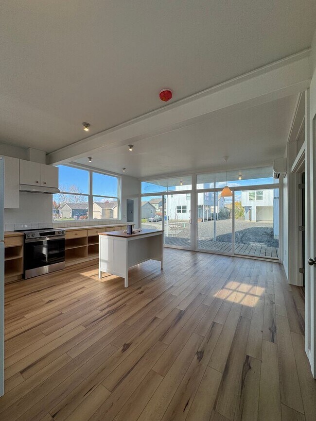 406 Windsor Court in Ellensburg, WA - Building Photo - Building Photo