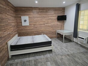 1345 Pennsylvania Ave in Miami Beach, FL - Building Photo - Building Photo