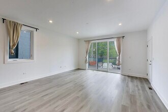 3950 S Indiana Ave in Chicago, IL - Building Photo - Building Photo