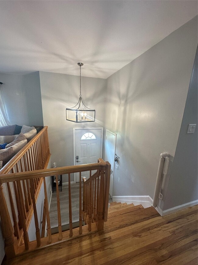 42 Barbara Ave in Port Jefferson Station, NY - Building Photo - Building Photo