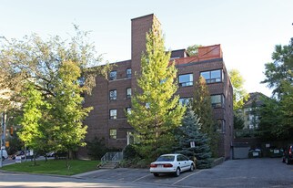 Ridge Hill in Toronto, ON - Building Photo