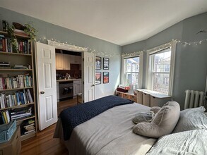 100 Woodstock St, Unit 3 in Somerville, MA - Building Photo - Building Photo