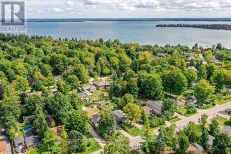 2043 St Johns Rd in Innisfil, ON - Building Photo - Building Photo