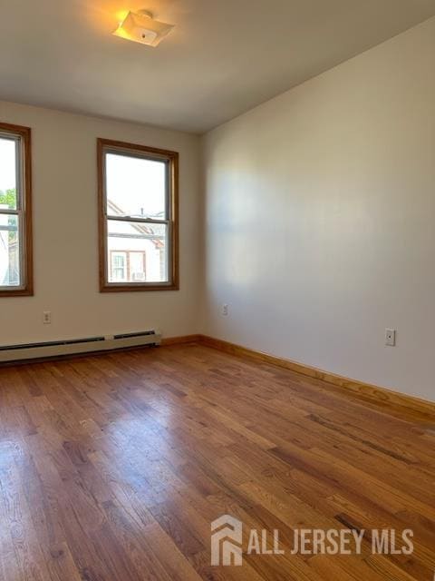 321 Pershing Ave in Carteret, NJ - Building Photo - Building Photo