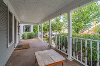 1924 Colfax Ave S in Minneapolis, MN - Building Photo - Building Photo