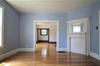 32 Mansfield St in Boston, MA - Building Photo - Building Photo