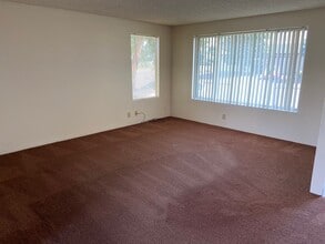 883 Northridge Ave in Springfield, OR - Building Photo - Building Photo