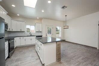 305 Wall Ave in Las Cruces, NM - Building Photo - Building Photo