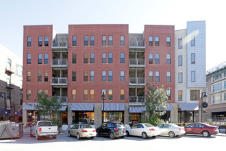 Court Ave Lofts in Des Moines, IA - Building Photo - Building Photo