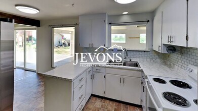 808 S 50th Ave in Yakima, WA - Building Photo - Building Photo