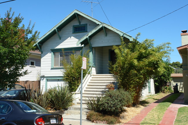 430 42nd St in Oakland, CA - Building Photo - Building Photo