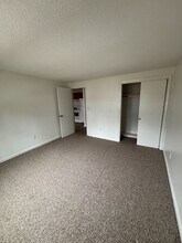 560 S Main St-Unit -Apt 4 in Sheffield, MA - Building Photo - Building Photo