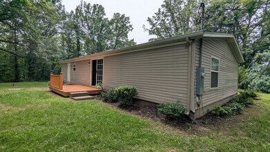 621 Earl Rd NW in Massillon, OH - Building Photo - Building Photo