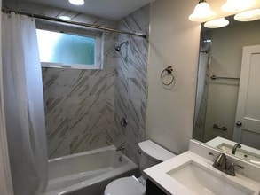327 Highland Ave, Unit 1 in Somerville, MA - Foto de edificio - Building Photo