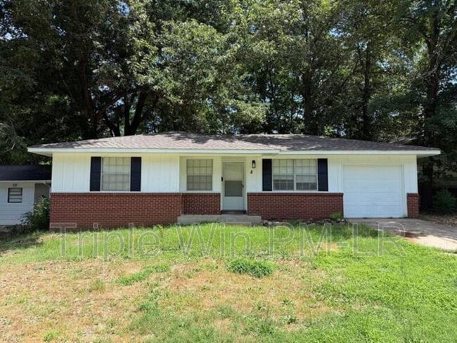 property at 8 Glendale Dr