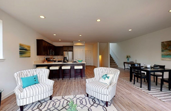 4865 Talbot Rd S in Renton, WA - Building Photo - Building Photo