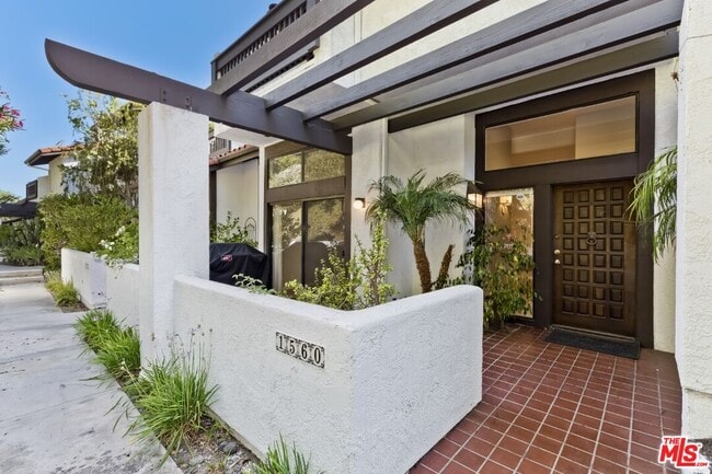 property at 1560 Michael Ln