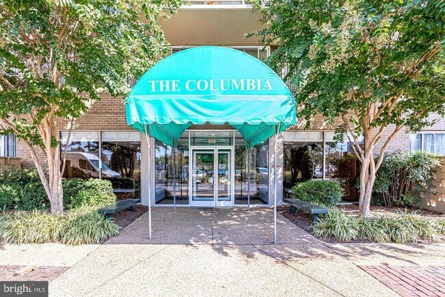 5565 Columbia Pike in Arlington, VA - Building Photo - Building Photo