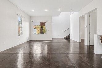 3425 Louise St in Oakland, CA - Building Photo - Building Photo