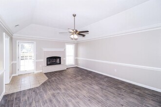 1261 Fox Trace Dr in Memphis, TN - Building Photo - Building Photo