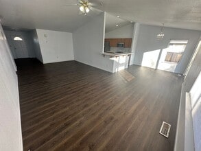 904 Julia Ln in Fernley, NV - Building Photo - Building Photo