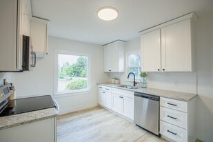 6822 E 7th Ave in Spokane Valley, WA - Building Photo