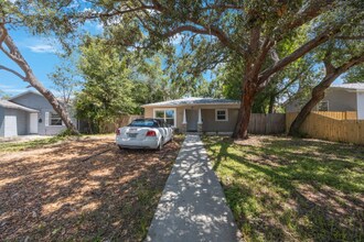 3835 18th Ave S in St. Petersburg, FL - Building Photo - Building Photo