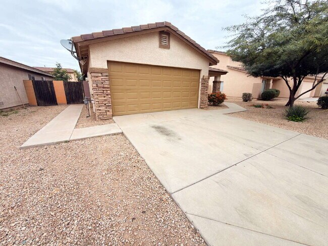 6226 W Southgate St in Phoenix, AZ - Foto de edificio - Building Photo