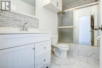 71 Adis Ave in Hamilton, ON - Building Photo - Building Photo