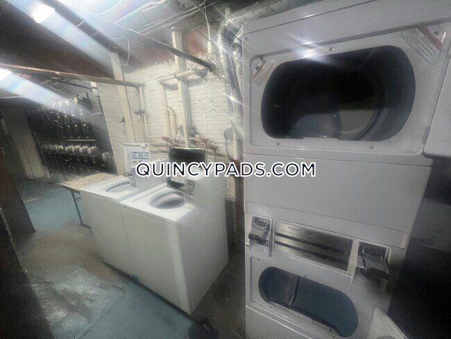 179 Thomas E. Burgin Pkwy, Unit 1 in Quincy, MA - Building Photo - Building Photo