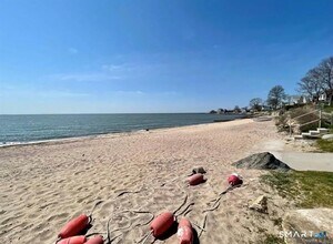 58 Chapman Ave in Westbrook, CT - Building Photo - Building Photo