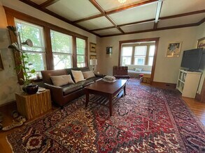 62 Newport St in Arlington, MA - Foto de edificio - Building Photo