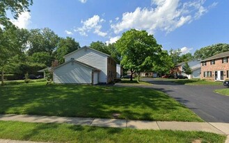 330-348 E North St Apartments