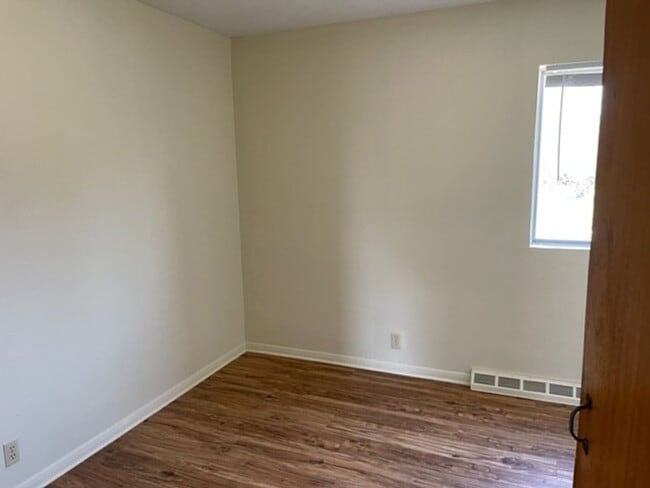 507 W Kirby Ave in Champaign, IL - Building Photo - Building Photo