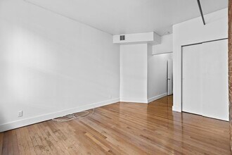 309 Monroe St in Hoboken, NJ - Building Photo - Building Photo