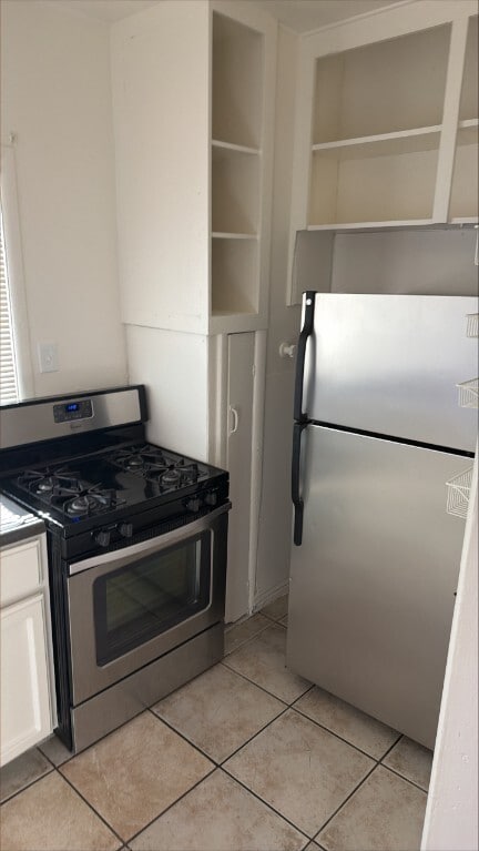 property at 418 E Crescent Ave