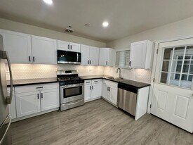 13239 Idyl Dr in Lakeside, CA - Building Photo