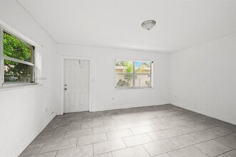 1429 NE 118th Terrace in Miami, FL - Building Photo - Building Photo