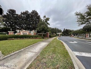 11141 Castlemain Cir S in Jacksonville, FL - Building Photo - Building Photo