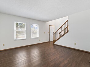2236 Golden Meadows St in Grove City, OH - Building Photo - Building Photo