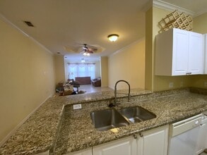 2755 Via Capri #1235, Unit 1235 in Clearwater, FL - Foto de edificio - Building Photo