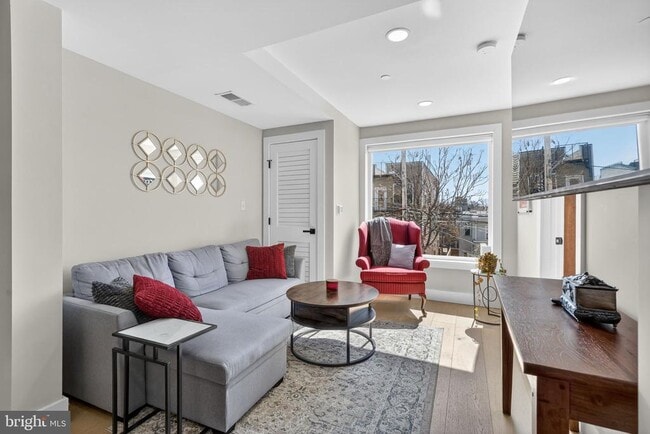 919 12th St NE in Washington, DC - Building Photo - Building Photo