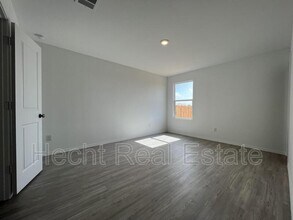 2938 Shore Lark in Canyon Lake, TX - Building Photo - Building Photo