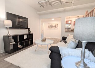 4312 N Clarendon Ave in Chicago, IL - Building Photo - Building Photo