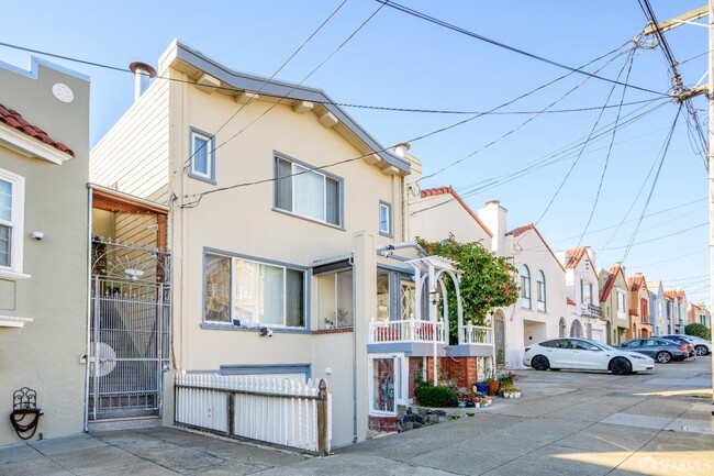 2371 30th Ave in San Francisco, CA - Building Photo - Building Photo