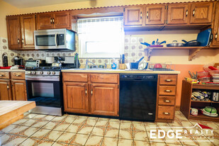 55 Vernon St, Unit 2 in Waltham, MA - Building Photo