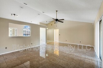 5697 Grand Canyon Dr in Orlando, FL - Building Photo - Building Photo