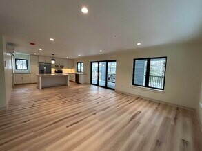 30 Ladds Ln in Epping, NH - Building Photo - Building Photo