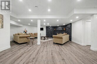 1570 River Rd in Ottawa, ON - Building Photo - Building Photo